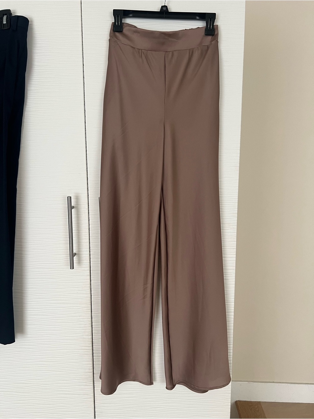 Renee C. Wide-Leg Pants in Taupe Brown
